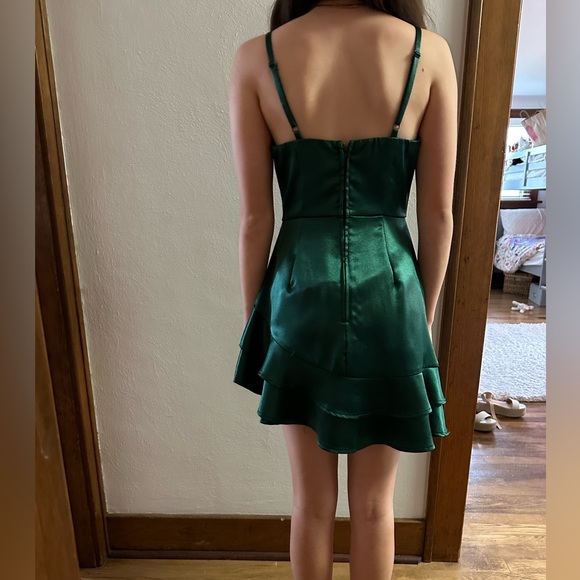 Speechless Green Satin Dress, Size 1 - Picture 2 of 3